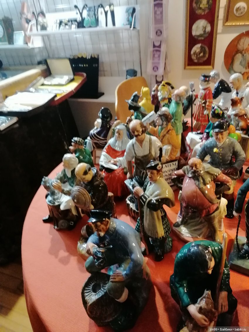 Антикварный маркет Блошинка в центре Москвы сегодня