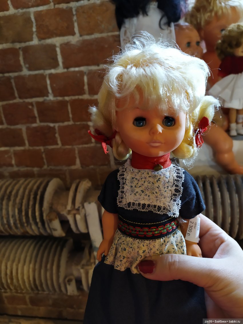 Музей Москвы, выставка продажа Мосвинтаж. Москва, Зубовский бульвар д.2