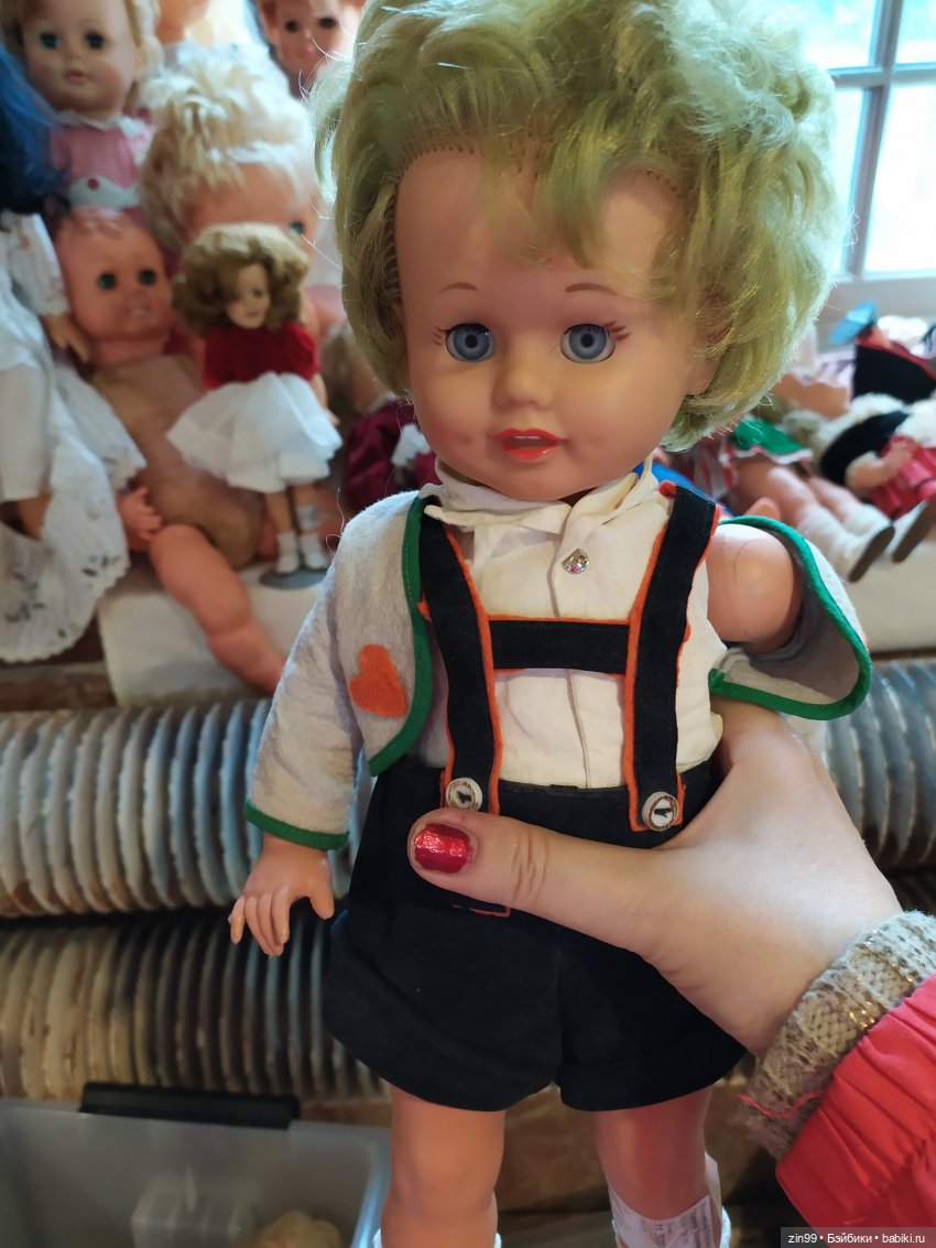 Музей Москвы, выставка продажа Мосвинтаж. Москва, Зубовский бульвар д.2