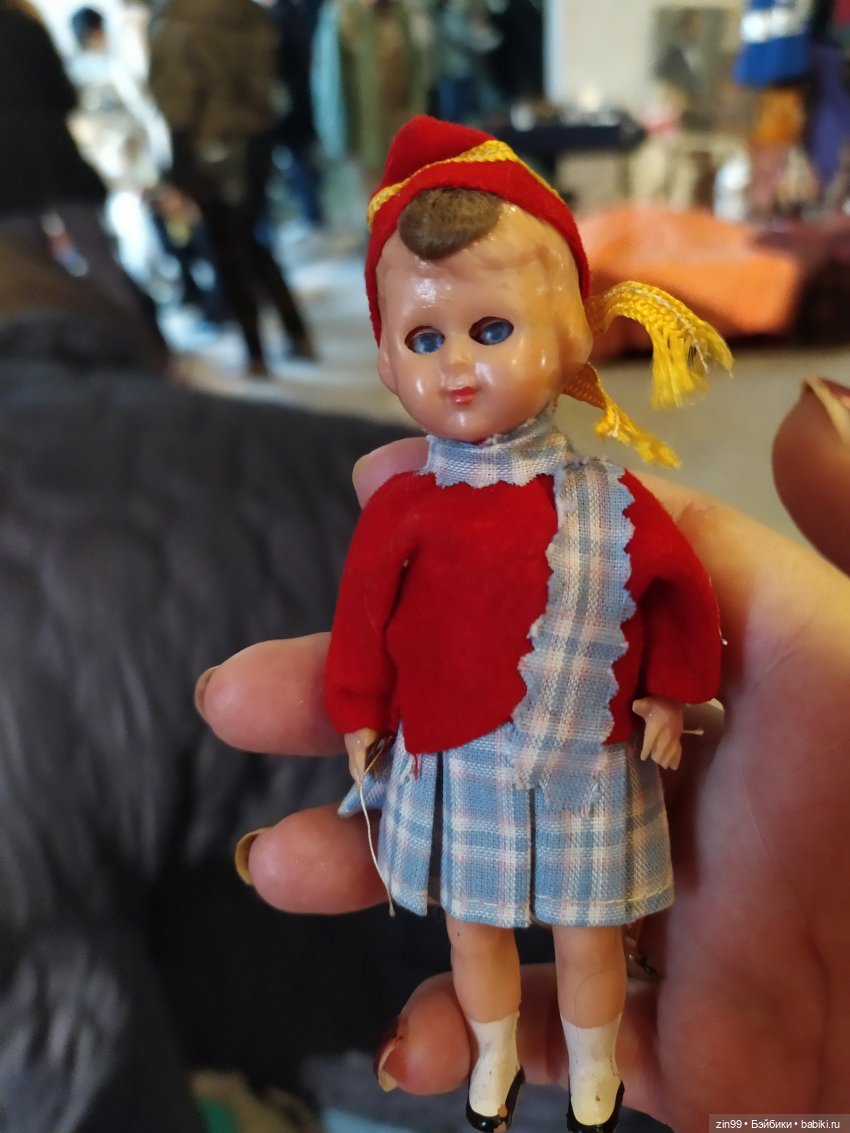 Музей Москвы, выставка продажа Мосвинтаж. Москва, Зубовский бульвар д.2 (фото 9)