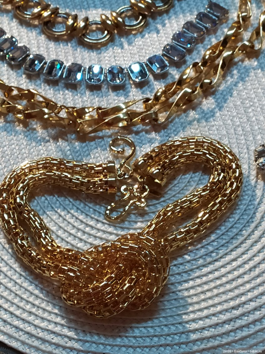 Музей Москвы, выставка продажа Мосвинтаж. Москва, Зубовский бульвар д.2