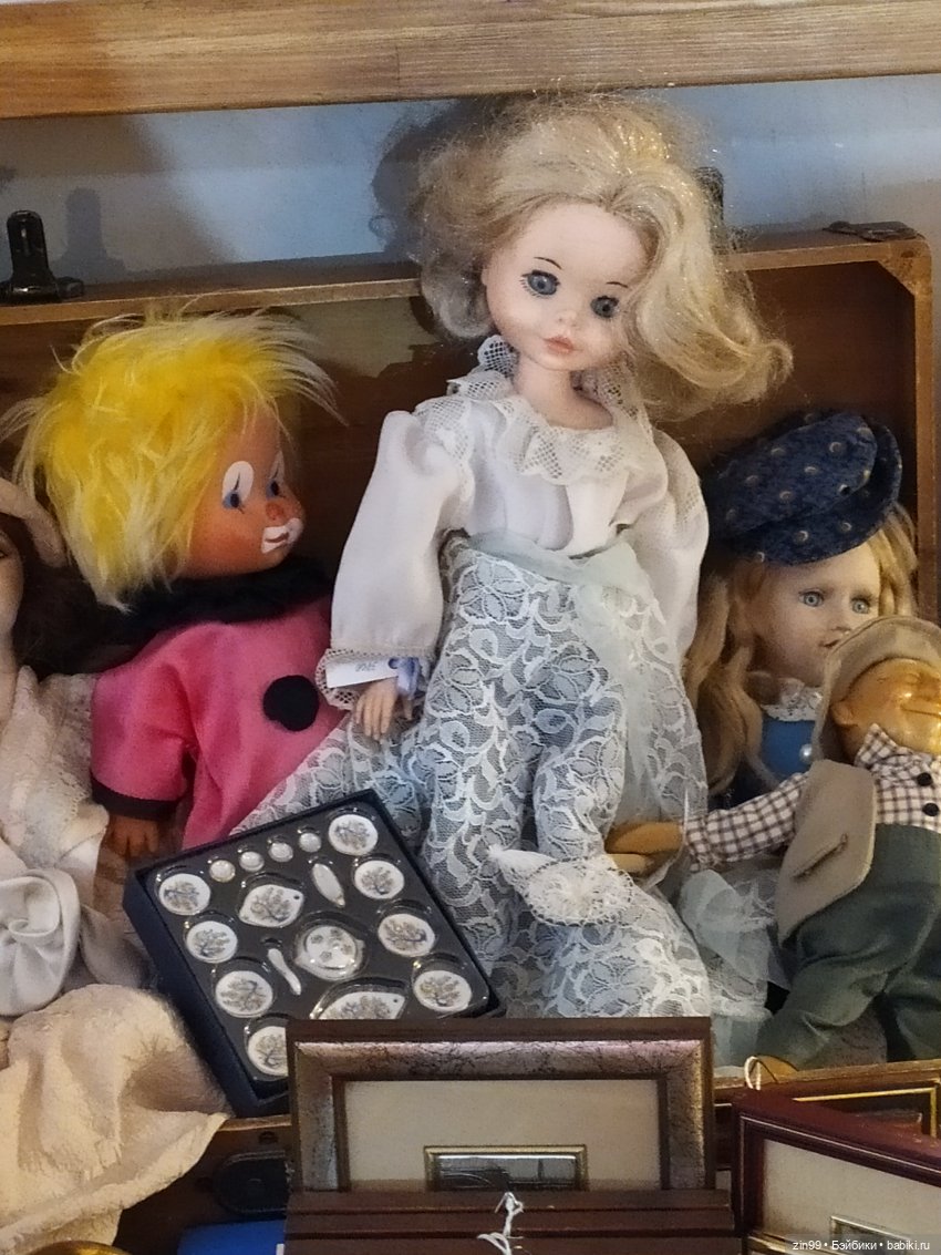 Музей Москвы, выставка продажа Мосвинтаж. Москва, Зубовский бульвар д.2