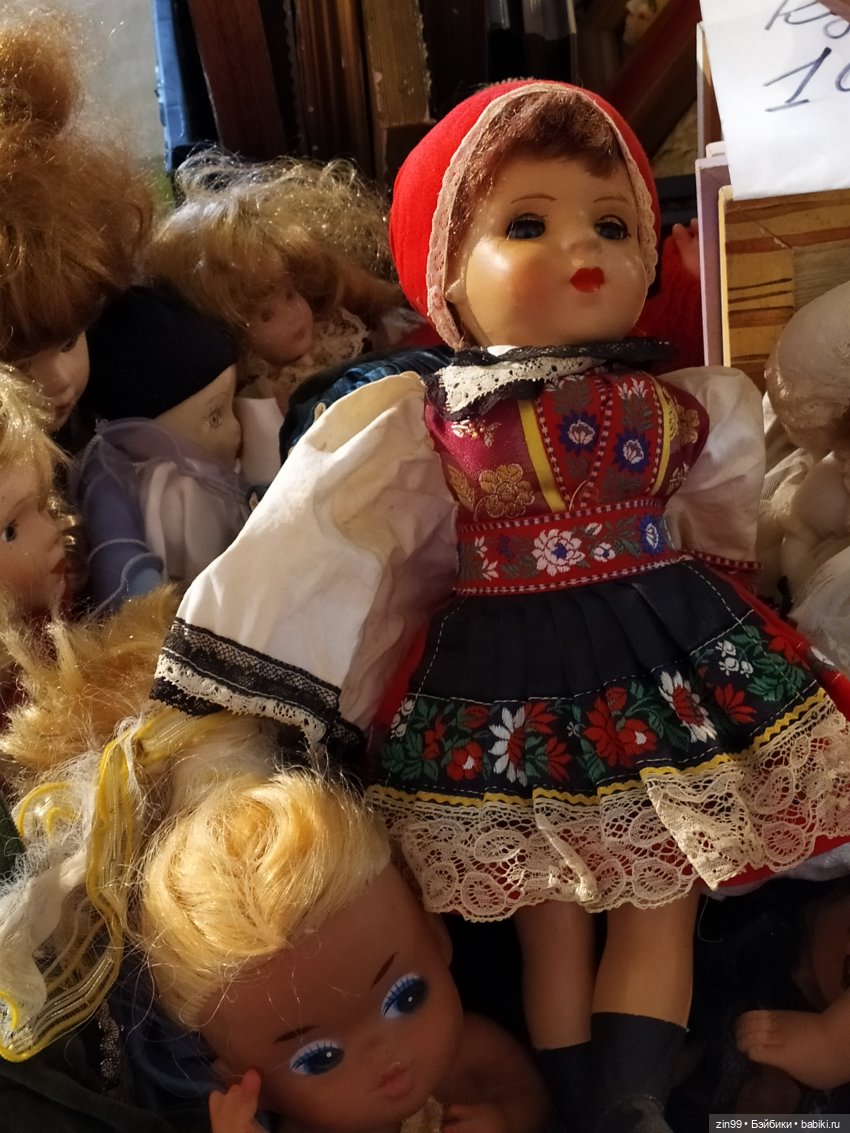 Музей Москвы, выставка продажа Мосвинтаж. Москва, Зубовский бульвар д.2