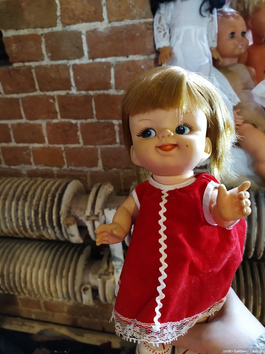 Музей Москвы, выставка продажа Мосвинтаж. Москва, Зубовский бульвар д.2