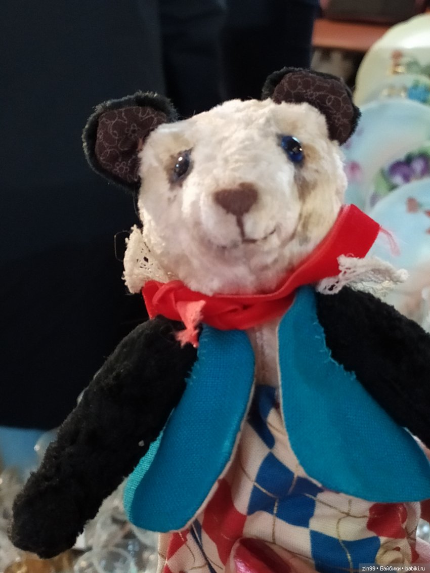 Музей Москвы, выставка продажа Мосвинтаж. Москва, Зубовский бульвар д.2