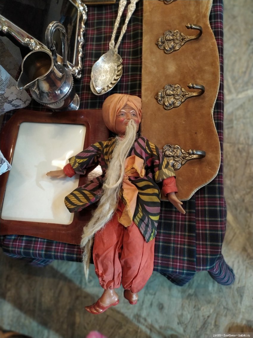 Музей Москвы, выставка продажа Мосвинтаж. Москва, Зубовский бульвар д.2