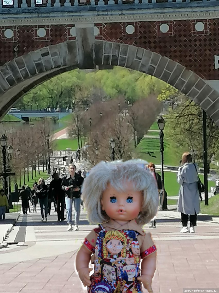 Царицыно, музей заповедник Царицыно с куклой Черепашкой