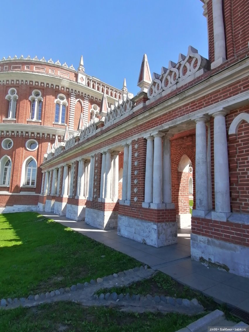 Царицыно, музей заповедник Царицыно с куклой Черепашкой