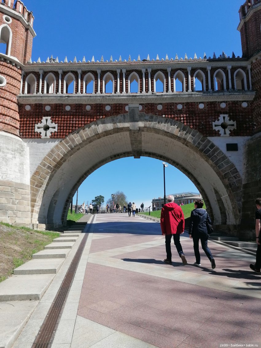 Царицыно, музей заповедник Царицыно с куклой Черепашкой