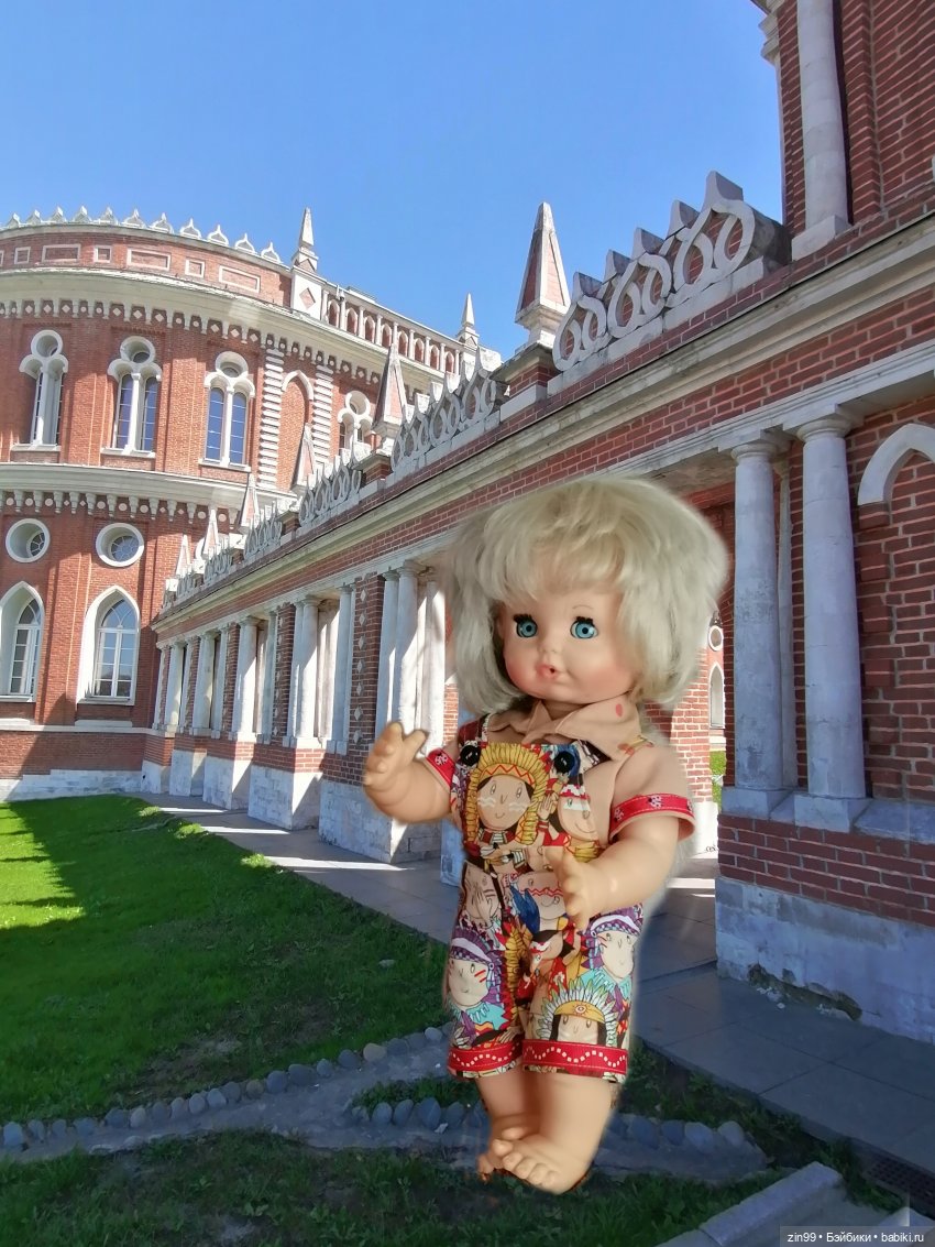 Царицыно, музей заповедник Царицыно с куклой Черепашкой