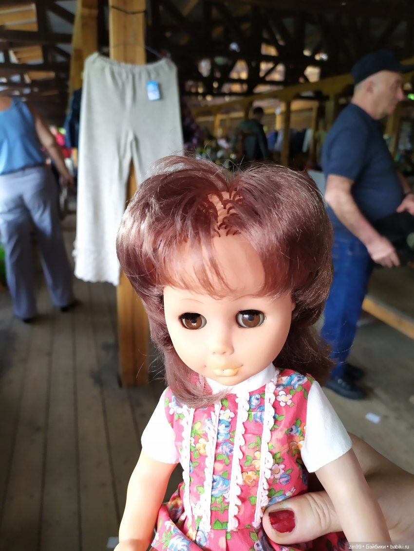 Вернисаж в Измайлово, Барахолка