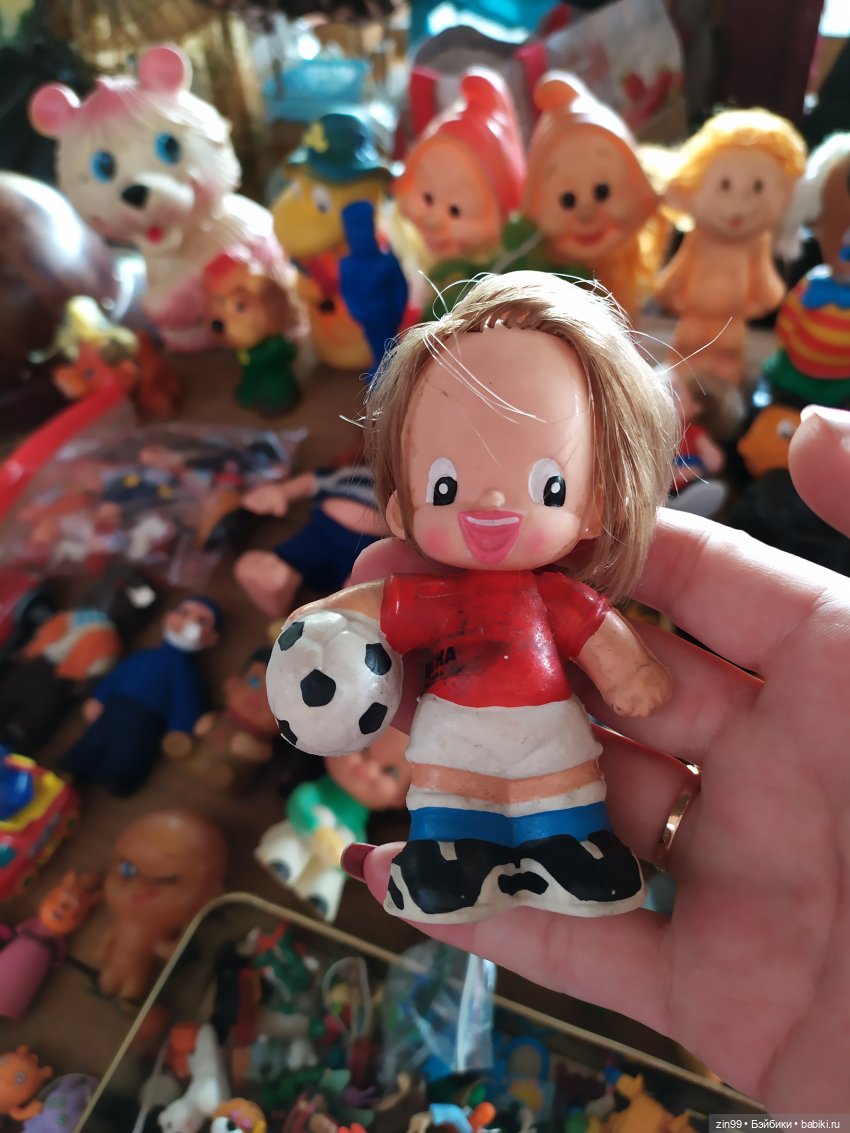 Вернисаж в Измайлово, Барахолка