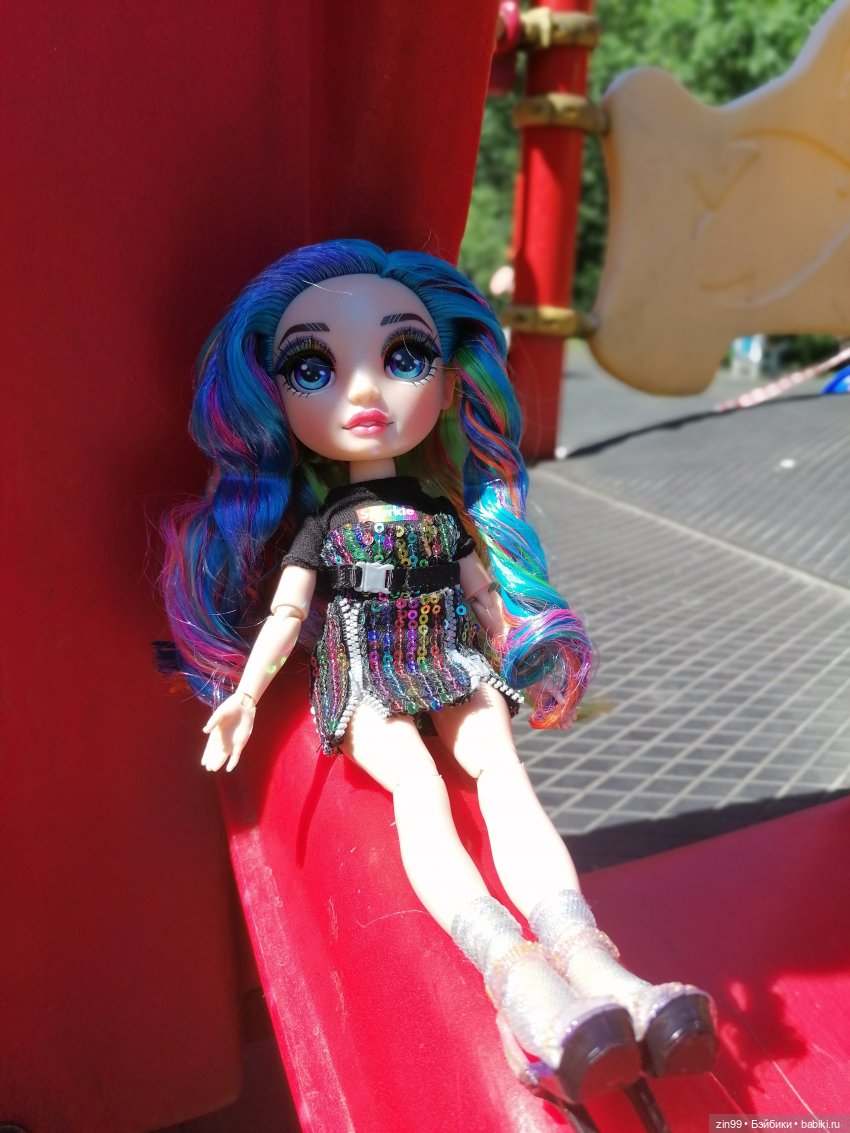 Куклы Rainbow high, Амайя