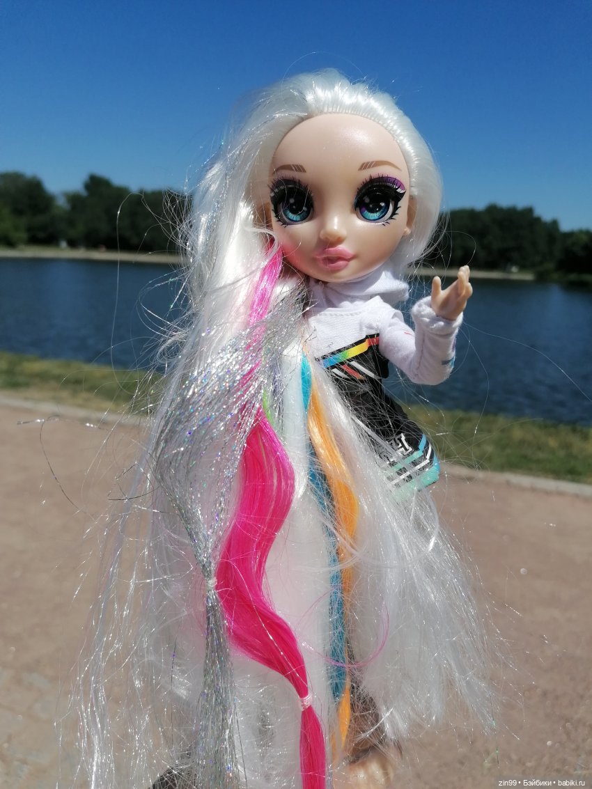 Куклы Rainbow high, Амайя