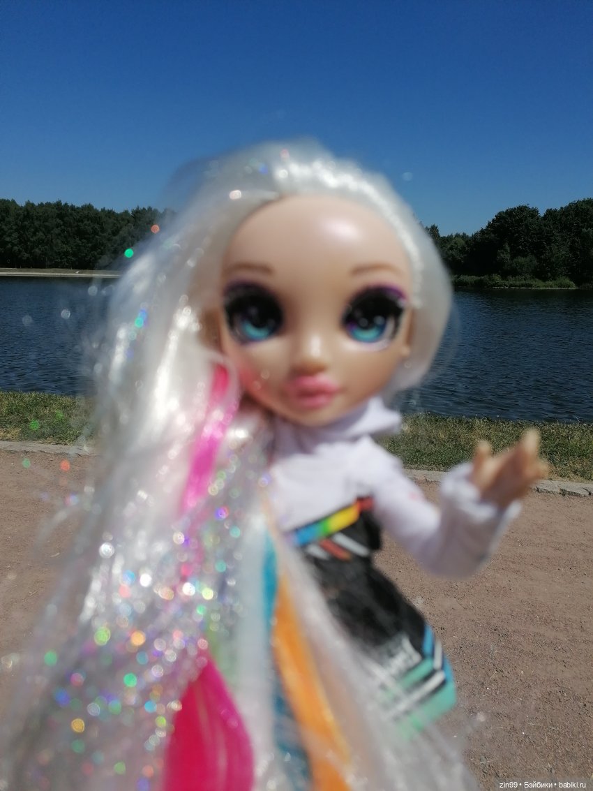 Куклы Rainbow high, Амайя