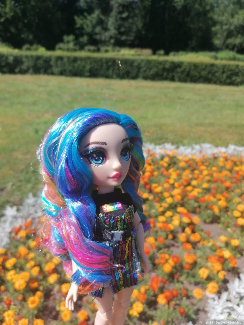 Куклы Rainbow high, Амайя