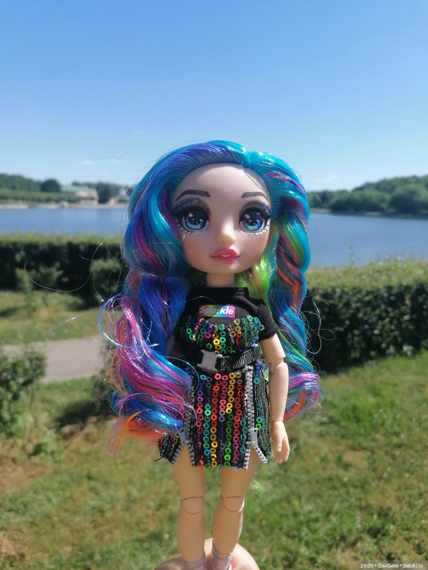 Куклы Rainbow high, Амайя
