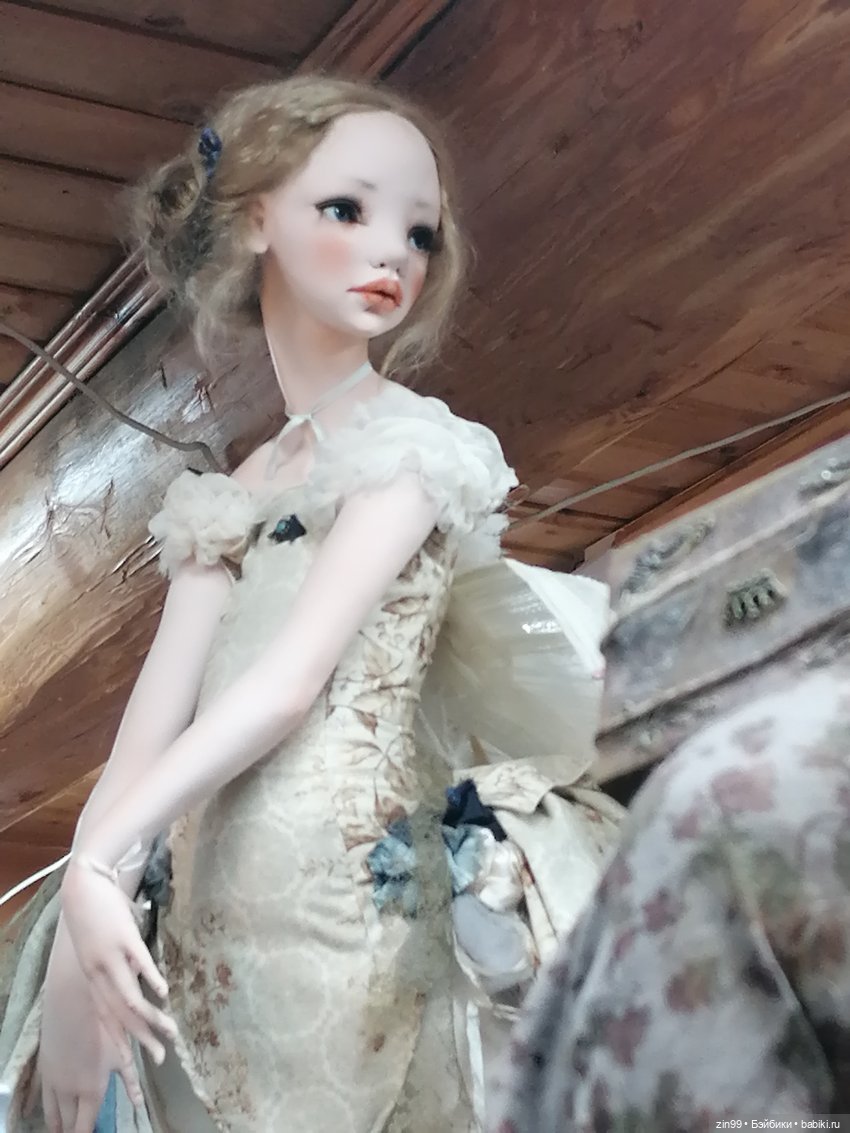 Галерея Кукол на Вернисаже в Измайлово