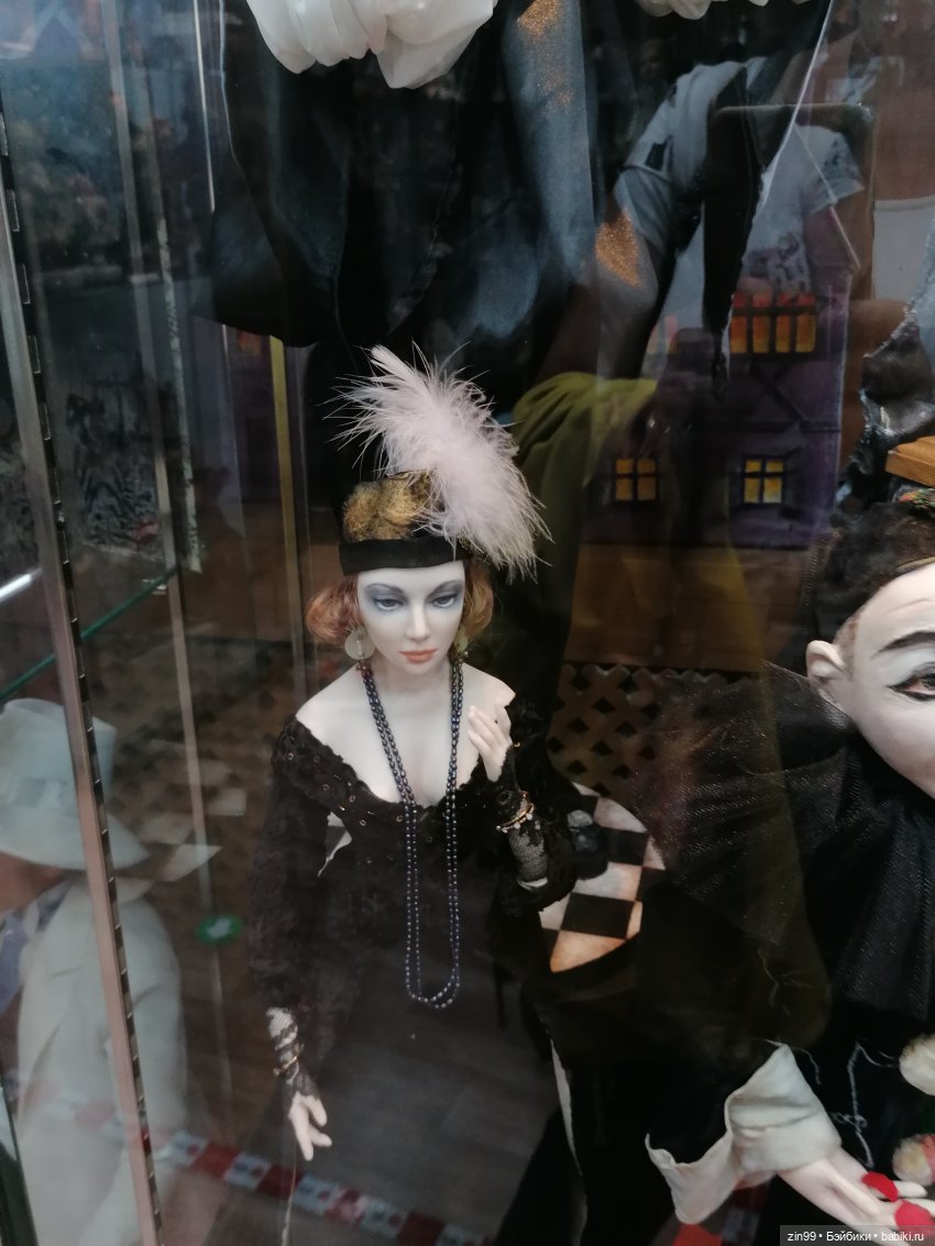 Галерея Кукол на Вернисаже в Измайлово