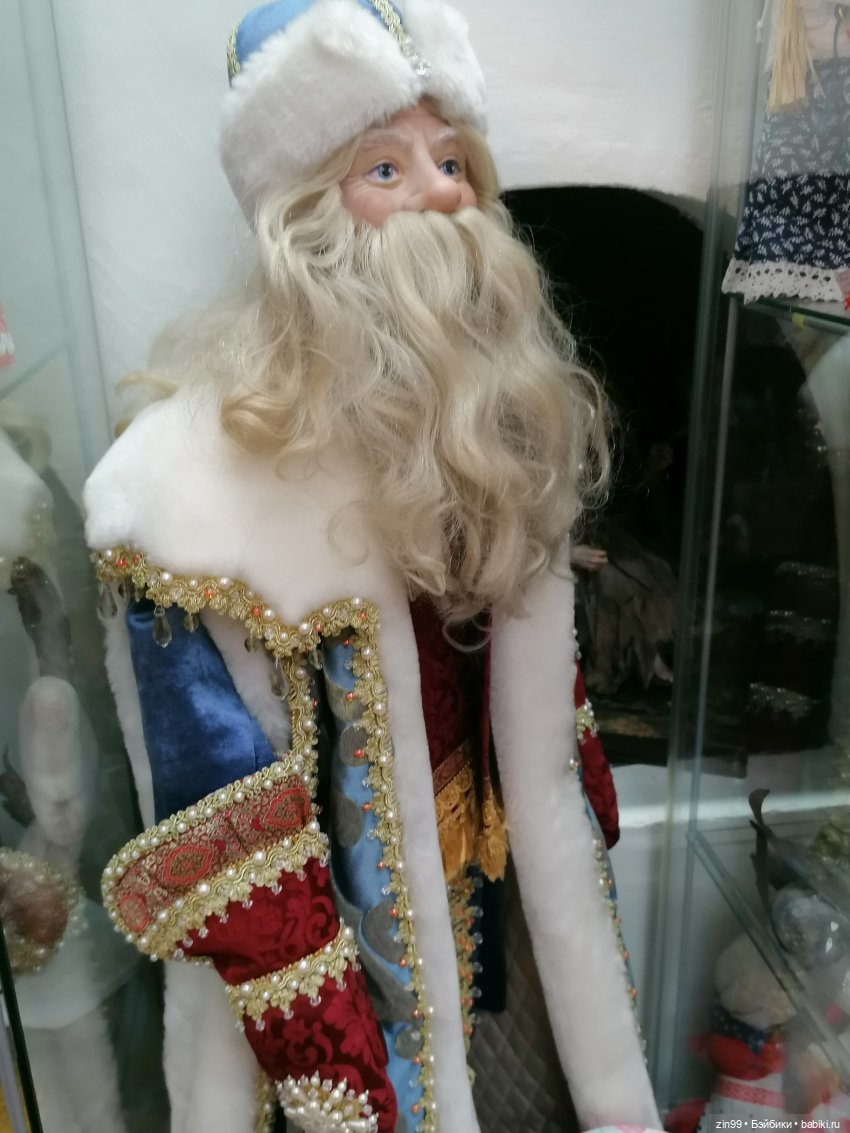 Галерея Кукол на Вернисаже в Измайлово