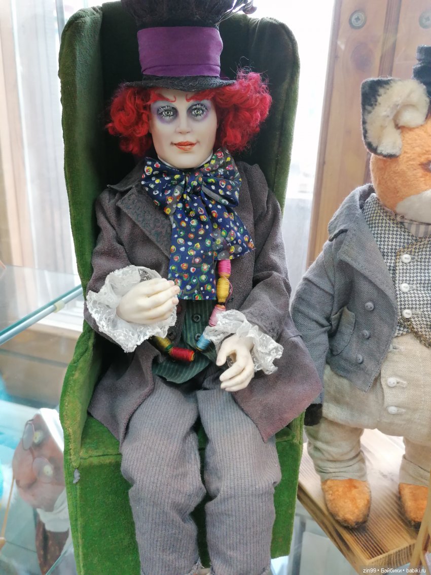 Галерея Кукол на Вернисаже в Измайлово