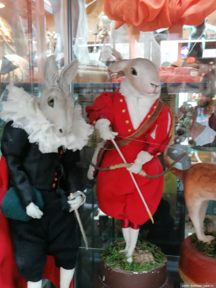 Галерея Кукол на Вернисаже в Измайлово