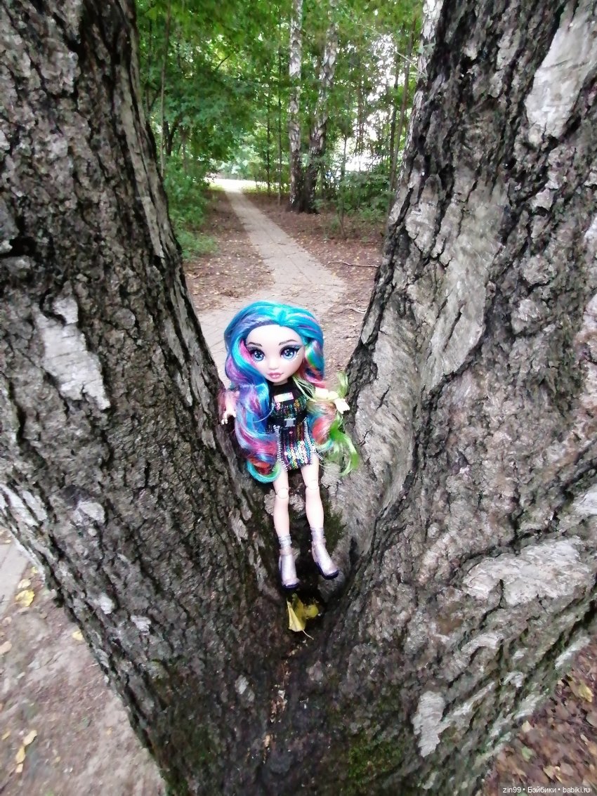 Куклы Rainbow high, RIVER Kendall