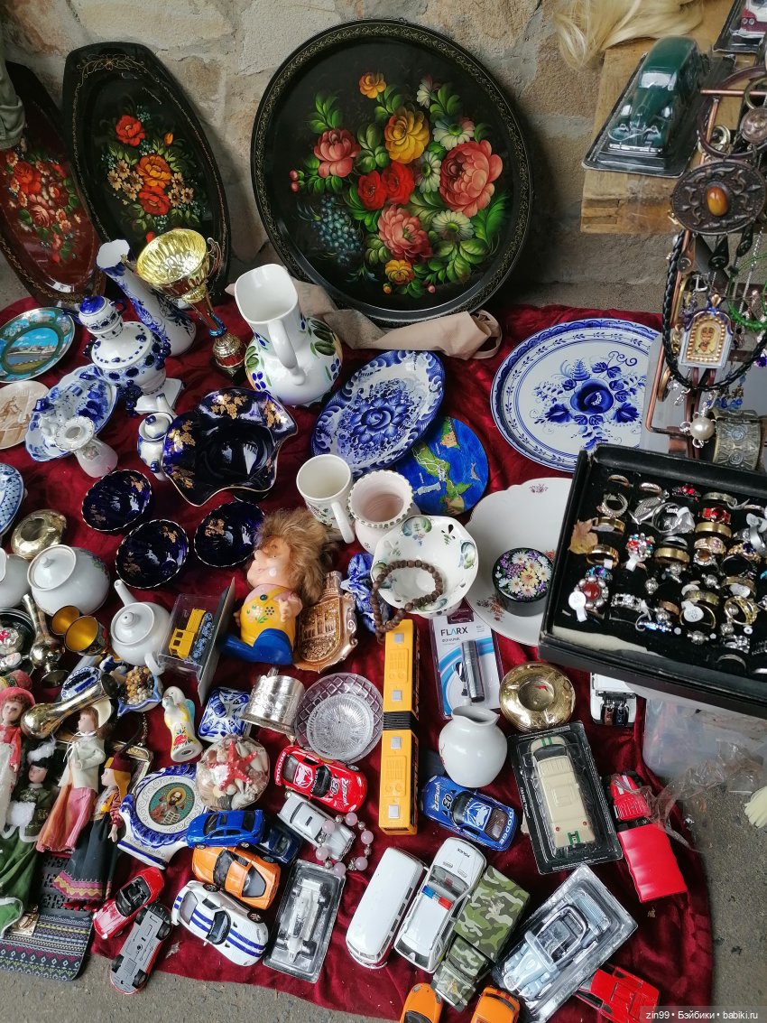 Блошиный рынок на вернисаже в Москве (фото 6)