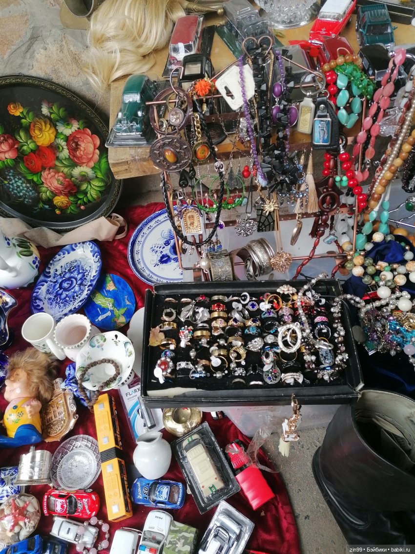 Блошиный рынок на вернисаже в Москве (фото 5)