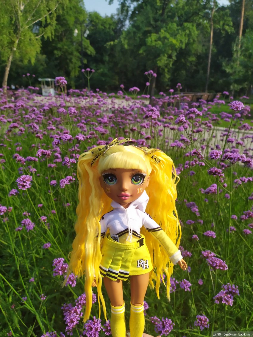 ВДНХ Август. Куклы Rainbow high - Рейнбоу Хай