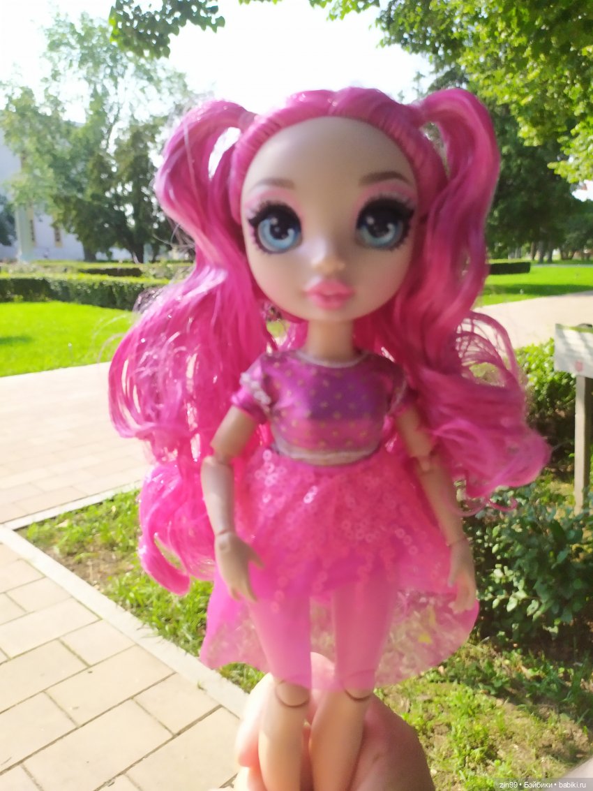 ВДНХ Август. Куклы Rainbow high - Рейнбоу Хай
