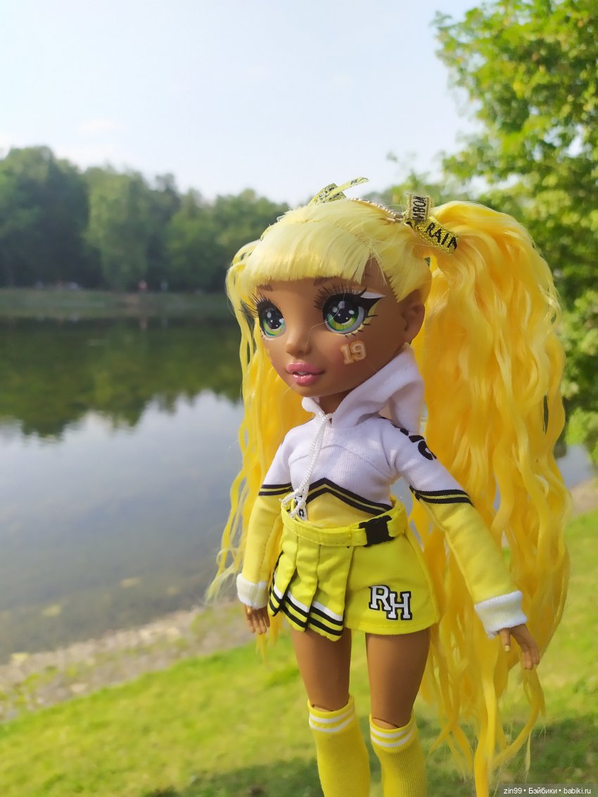 ВДНХ Август. Куклы Rainbow high - Рейнбоу Хай