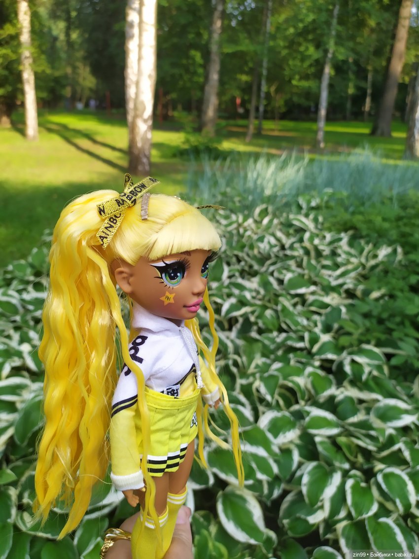 ВДНХ Август. Куклы Rainbow high - Рейнбоу Хай