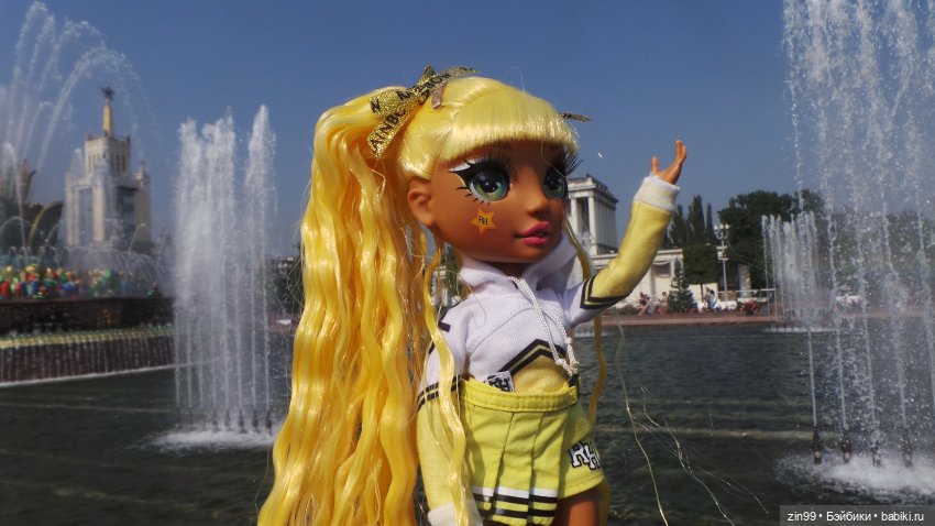ВДНХ Август. Куклы Rainbow high - Рейнбоу Хай