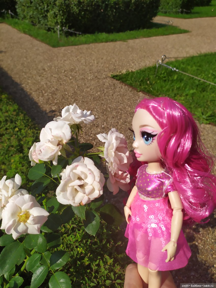 ВДНХ Август. Куклы Rainbow high - Рейнбоу Хай