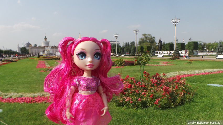 ВДНХ Август. Куклы Rainbow high - Рейнбоу Хай