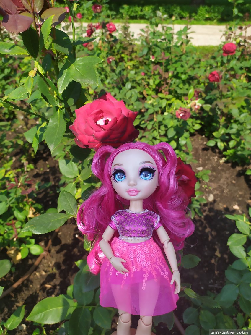 ВДНХ Август. Куклы Rainbow high - Рейнбоу Хай