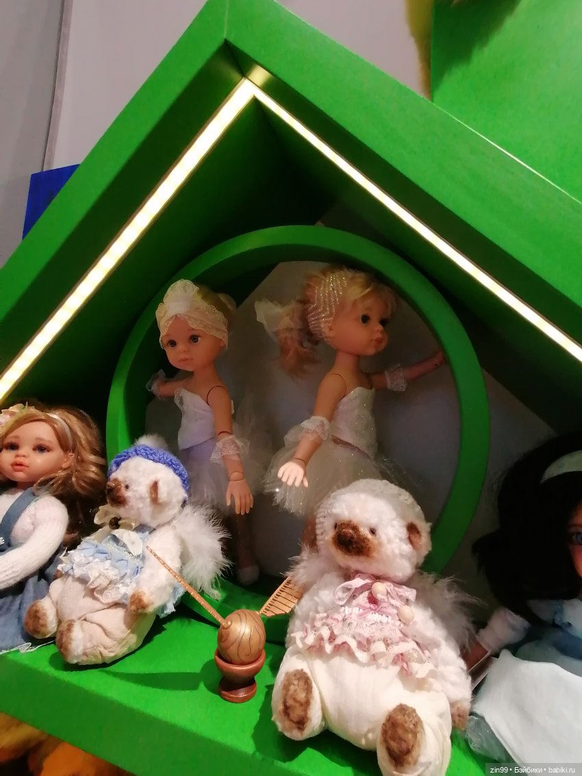 Прогулка в центральный детский магазин в сентябре