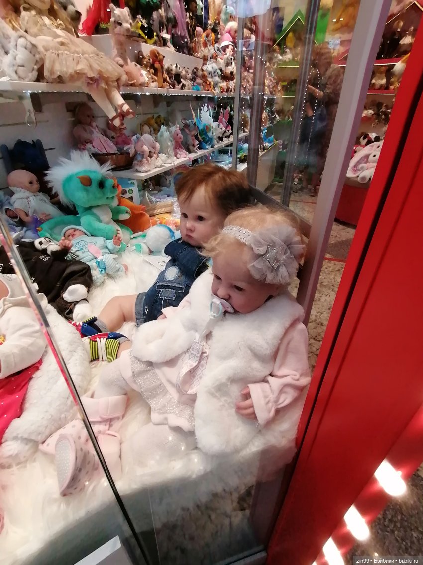 Прогулка в центральный детский магазин в сентябре