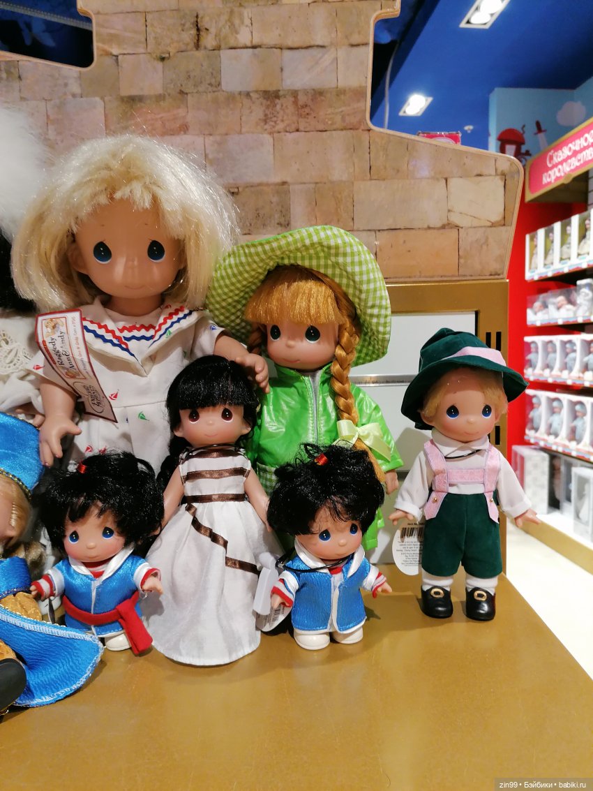 Прогулка в центральный детский магазин в сентябре