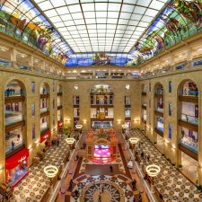 Прогулка в центральный детский магазин в сентябре