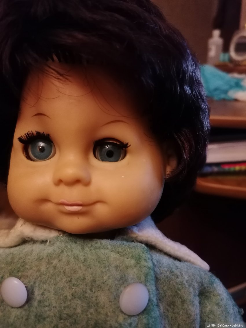 Вернисаж, барахолка и кукла ГДР