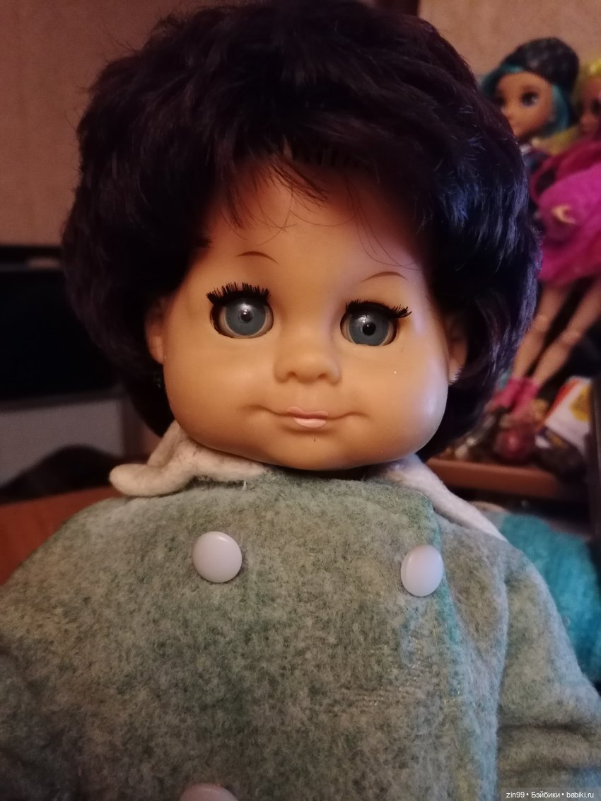 Вернисаж, барахолка и кукла ГДР