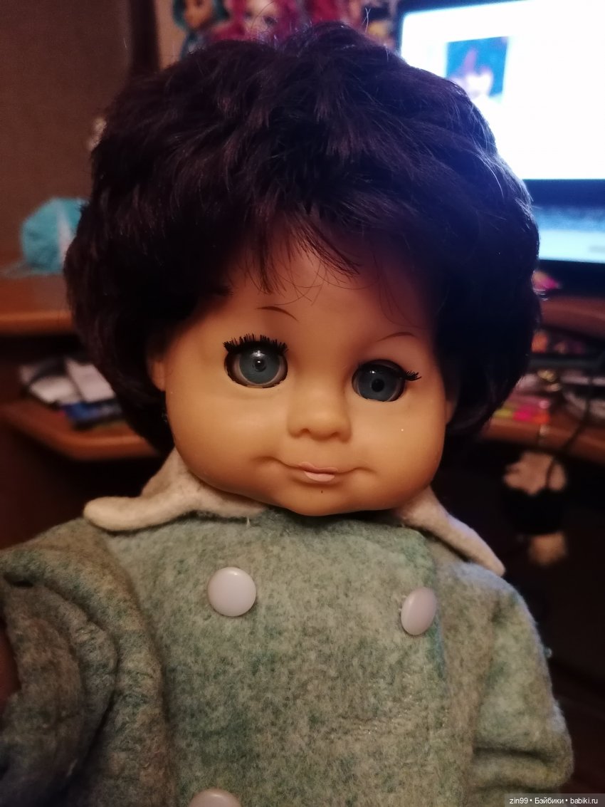 Вернисаж, барахолка и кукла ГДР