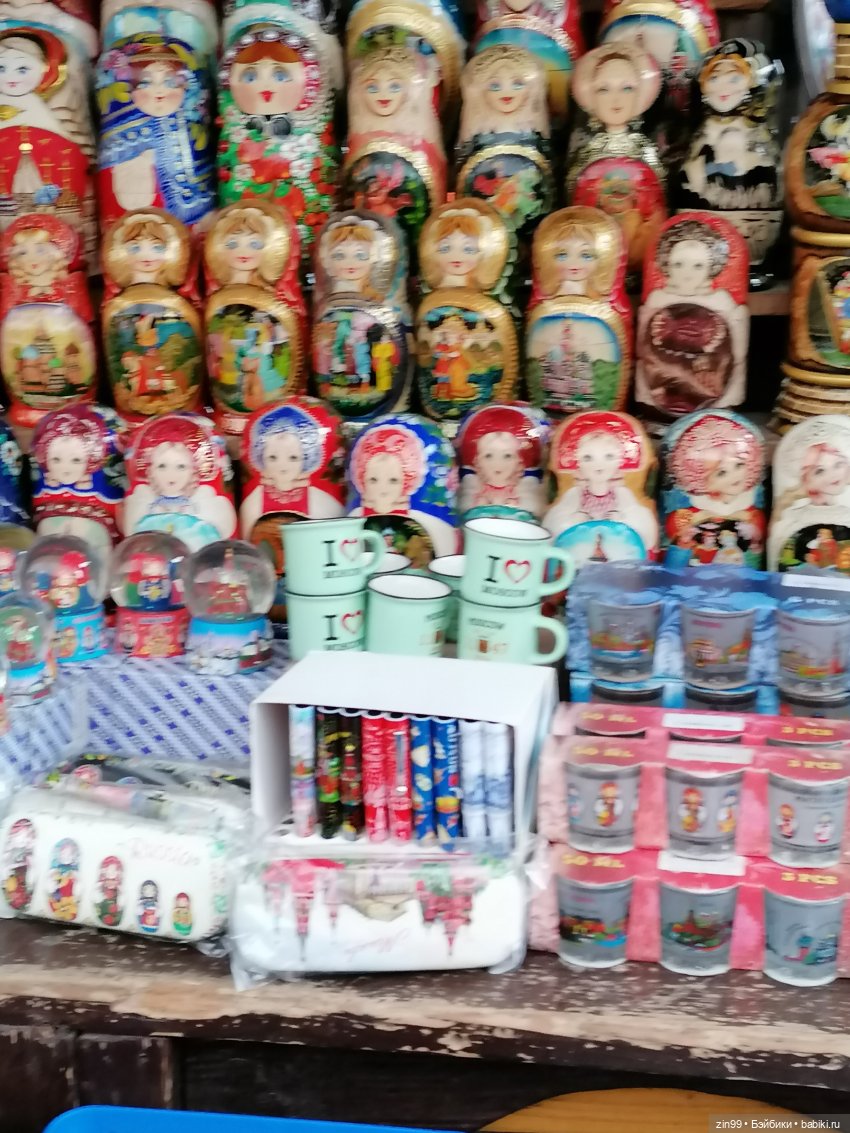 Вернисаж, барахолка и кукла ГДР