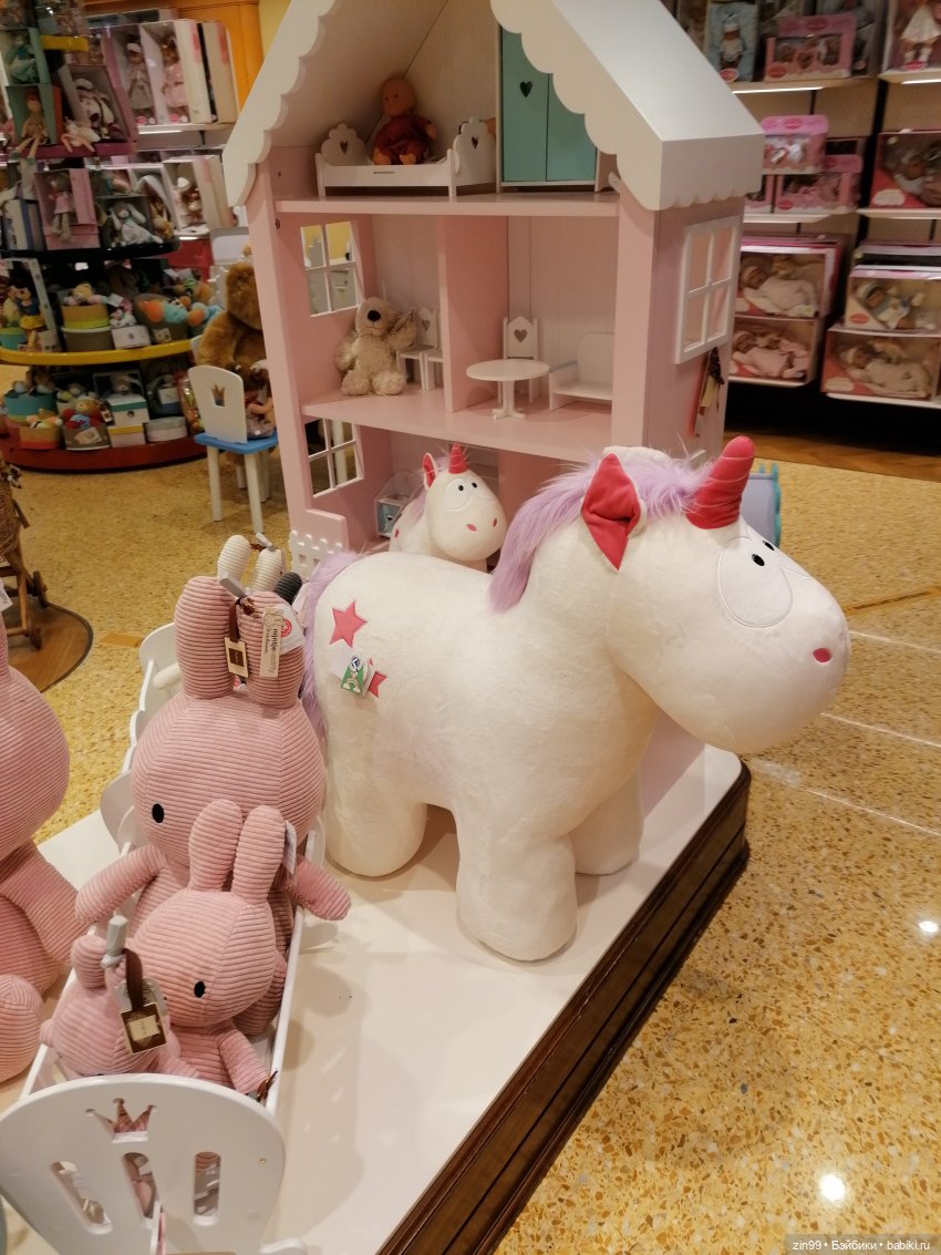 Детский ГУМ на Красной площади