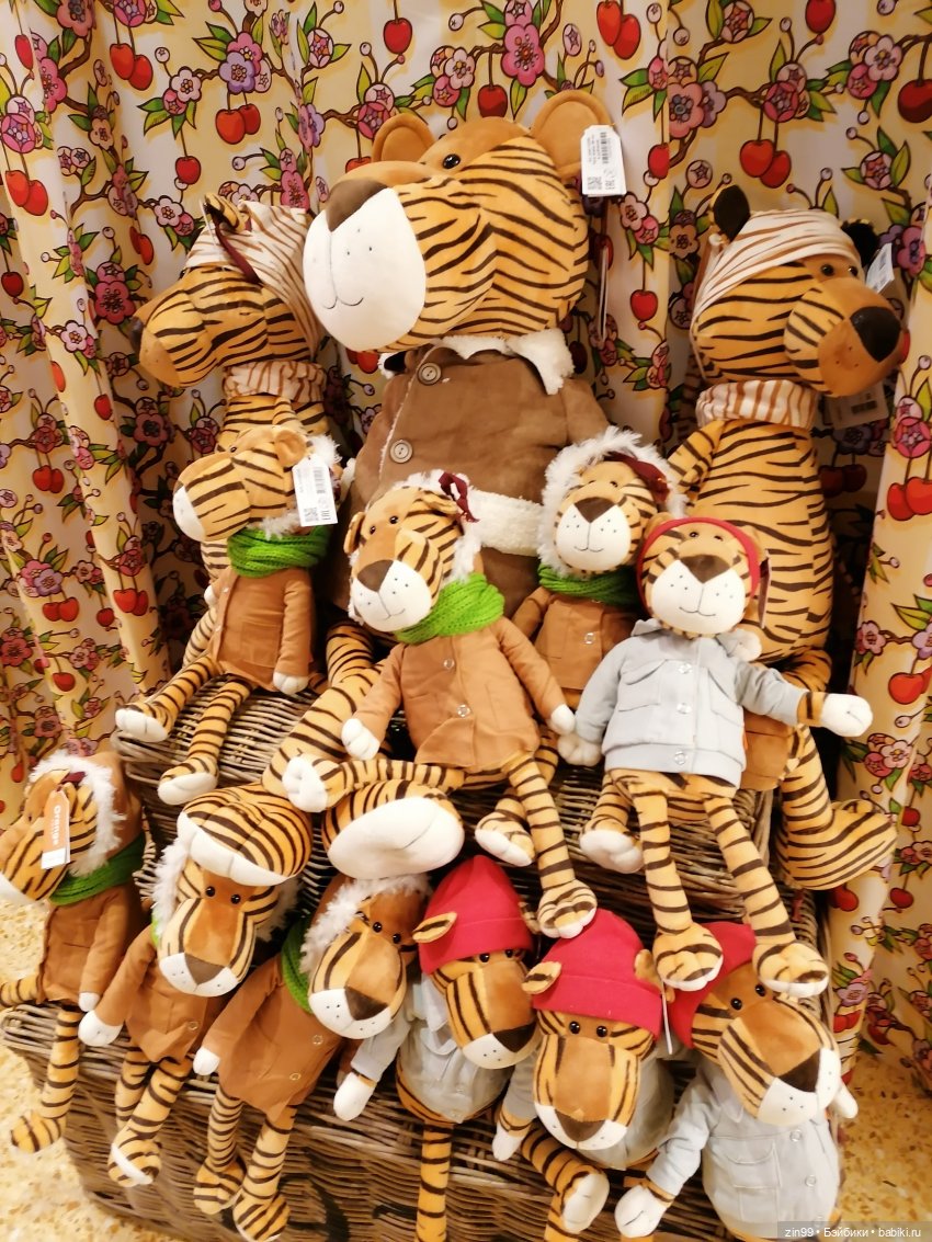 ГУМ на Красной площади — Интересные игрушки и фигурки (разное): редкие