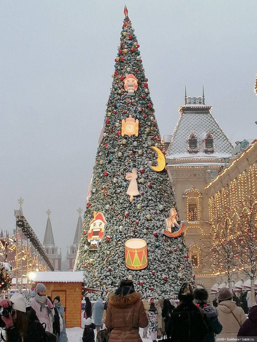 В преддверии Нового года, прогулка по центру Москвы
