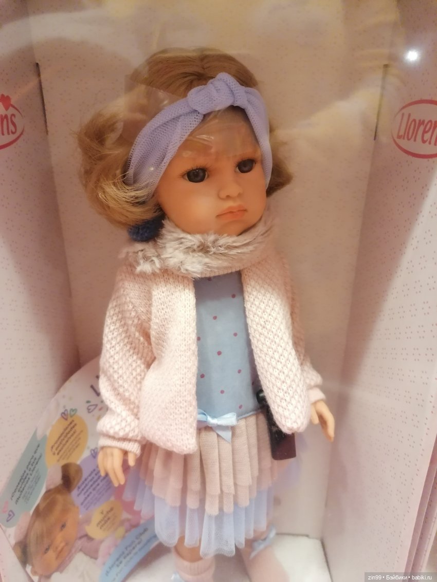 Прогулка в большой развлекательный центр Москвы с куколкой