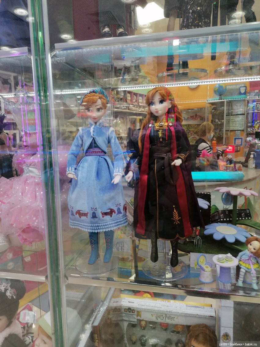 Rainbow High Поппи новенькая и прогулка в ТЦ | Бэйбики Rainbow High Поппи новенькая и прогулка в ТЦ